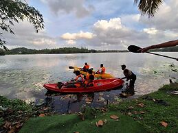 MYH - Lake Front Pvt Villa With Staff and Includes Free Breakfast of Y