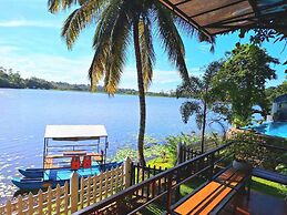 MYH - Lake Front Pvt Villa With Staff and Includes Free Breakfast of Y