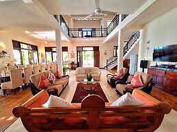 MYH - Lake Front Pvt Villa With Staff and Includes Free Breakfast of Y