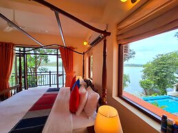 MYH - Lake Front Pvt Villa With Staff and Includes Free Breakfast of Y