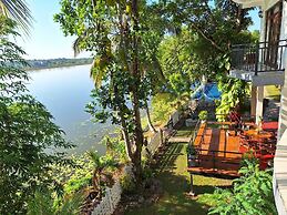 MYH - Lake Front Pvt Villa With Staff and Includes Free Breakfast of Y