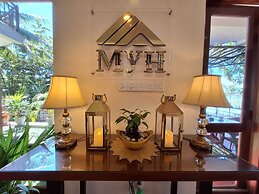 MYH - Lake Front Pvt Villa With Staff and Includes Free Breakfast of Y