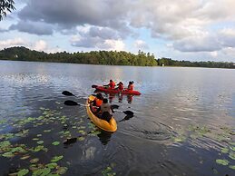 MYH - Lake Front Pvt Villa With Staff and Includes Free Breakfast of Y