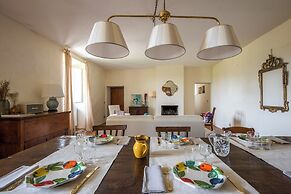 Family Tuscany Home Close Via Francigena