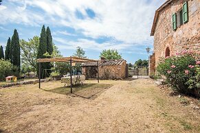 Family Tuscany Home Close Via Francigena