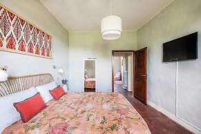 Family Tuscany Home Close Via Francigena