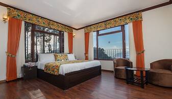 Summit Sherpa Mountain Inn