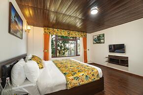 Summit Sherpa Mountain Inn