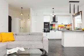 Apartment Grzybowska 85 by Renters
