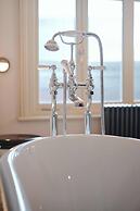 The Black Lion Pub & Boutique Guesthouse