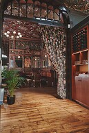 The Black Lion Pub & Boutique Guesthouse