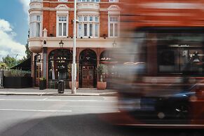 The Black Lion Pub & Boutique Guesthouse