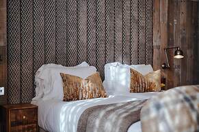 The Black Lion Pub & Boutique Guesthouse