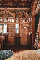 The Black Lion Pub & Boutique Guesthouse