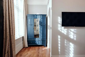 The Black Lion Pub & Boutique Guesthouse