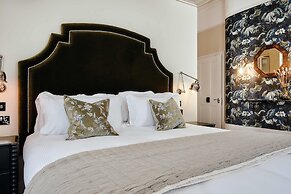 The Black Lion Pub & Boutique Guesthouse