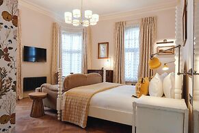 The Black Lion Pub & Boutique Guesthouse