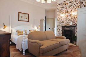 The Black Lion Pub & Boutique Guesthouse