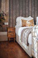 The Black Lion Pub & Boutique Guesthouse
