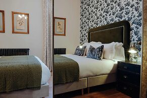 The Black Lion Pub & Boutique Guesthouse