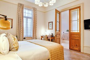 The Black Lion Pub & Boutique Guesthouse