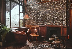 The Black Lion Pub & Boutique Guesthouse