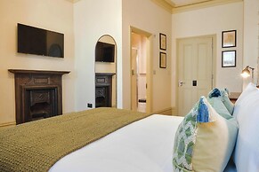 The Black Lion Pub & Boutique Guesthouse