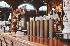 The Black Lion Pub & Boutique Guesthouse