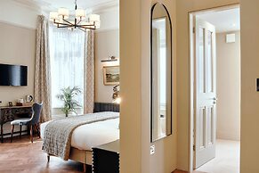 The Black Lion Pub & Boutique Guesthouse
