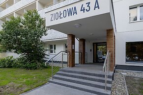 Studio Ziolowa Ochojec by Renters