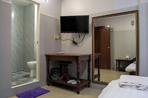 Empire House Phnom Penh