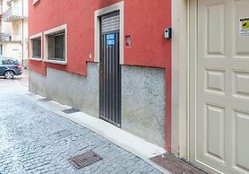 Square Apartment in Ponte di Legno