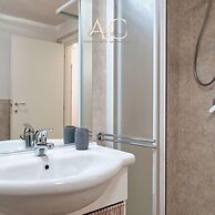 Square Apartment in Ponte di Legno