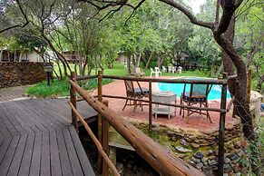 Warthogs Bush Lodge