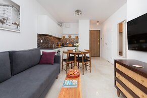 Plac Unii Apartment Gdynia by Renters