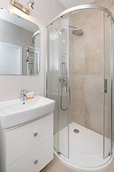 Plac Unii Apartment Gdynia by Renters