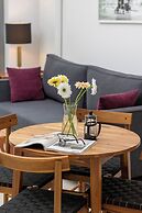 Plac Unii Apartment Gdynia by Renters