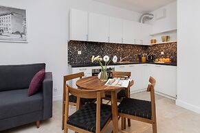 Plac Unii Apartment Gdynia by Renters