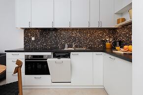 Plac Unii Apartment Gdynia by Renters