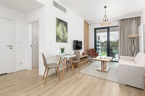 Shellter Apartment Rogowo by Renters