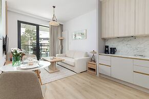 Shellter Apartment Rogowo by Renters