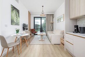 Shellter Apartment Rogowo by Renters