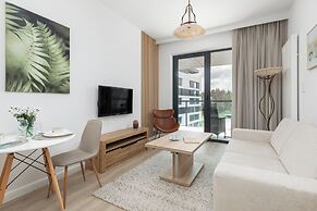 Shellter Apartment Rogowo by Renters