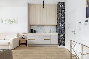 Shellter Apartment Rogowo by Renters