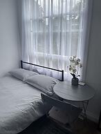 Charming Studio in London - 1 Person Only