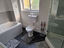 Lovely 4-bed House in Nottingham- Mapperly Park