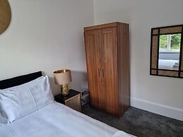 Lovely 4-bed House in Nottingham- Mapperly Park