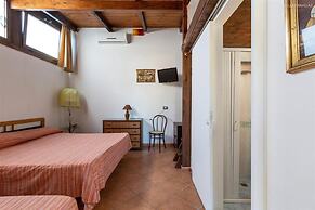 1878 Villa Itaca Garden