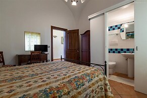 1878 Villa Itaca Garden