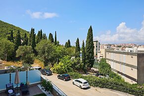 Hedera Estate, Hedera A35